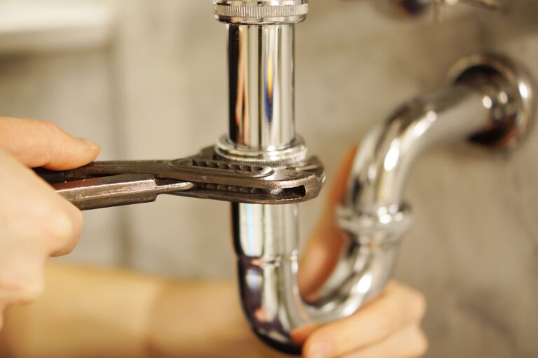 Déboucher une canalisation